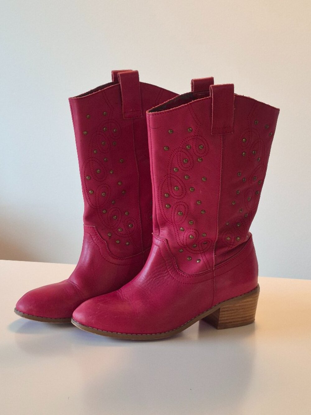 Twiggy London Women’s 7M Red Leather Studded Western Cowboy Boots Mid Calf